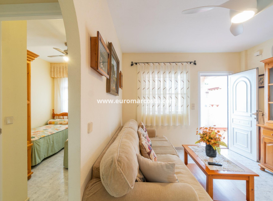 Alquiler a largo plazo - Apartamento / piso - Orihuela Costa