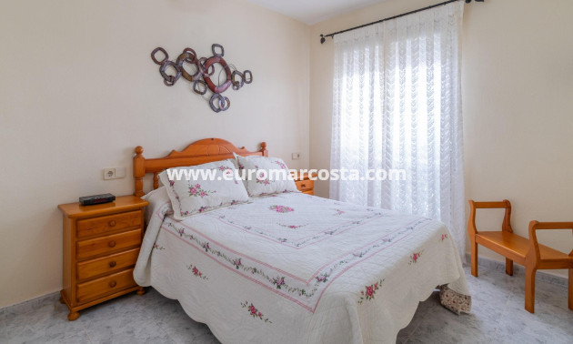 Alquiler a largo plazo - Apartamento / piso - Orihuela Costa