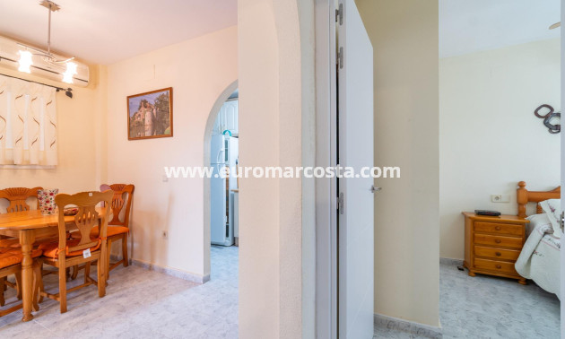 Alquiler a largo plazo - Apartamento / piso - Orihuela Costa