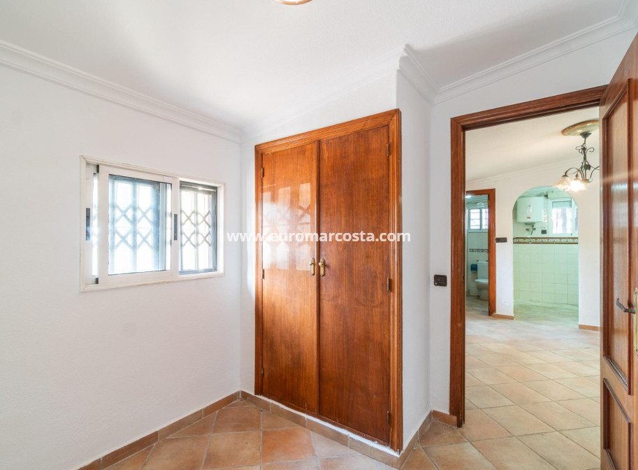 Venta - Villa - Torrevieja - TORREVIEJA
