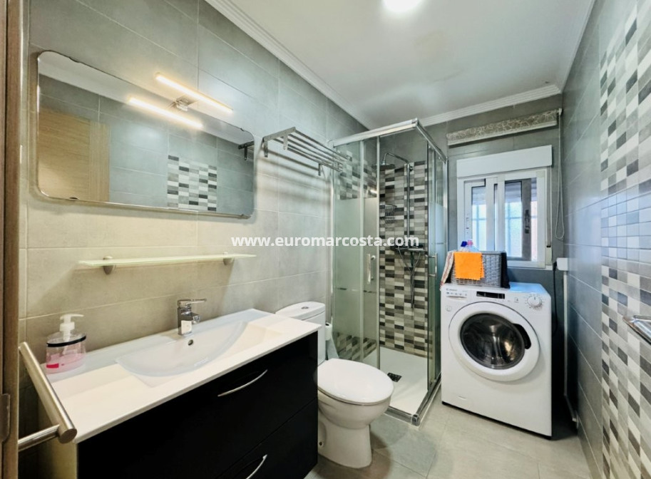 Sale - Apartment / flat - La Mata - Alanis