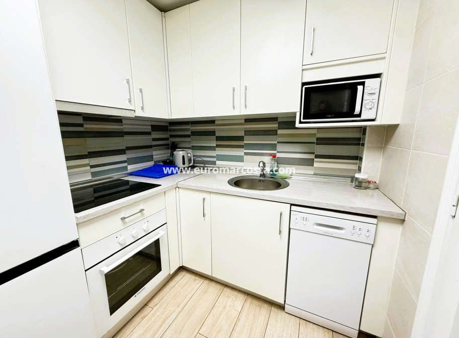 Sale - Apartment / flat - Torrevieja - TORREVIEJA