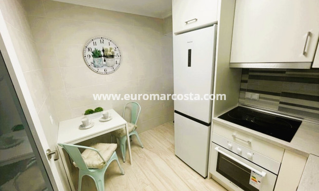 Sale - Apartment / flat - Torrevieja - TORREVIEJA