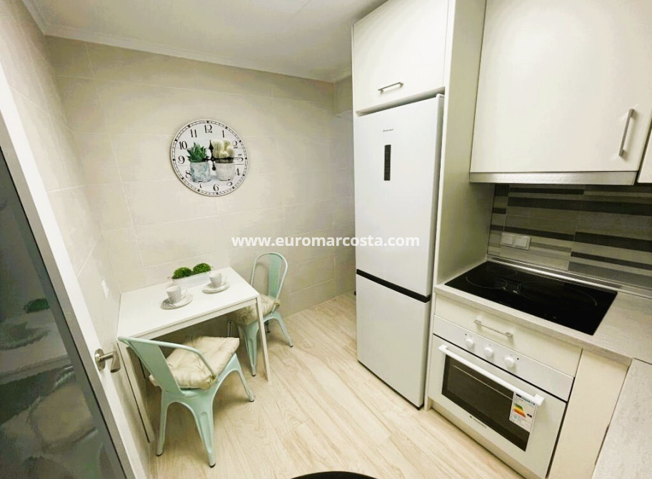 Sale - Apartment / flat - Torrevieja - TORREVIEJA