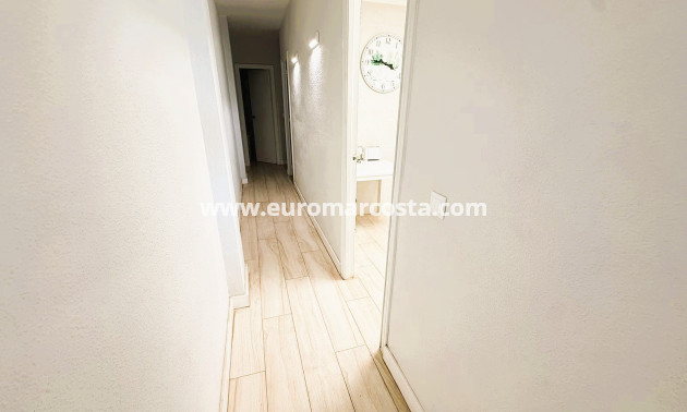 Sale - Apartment / flat - Torrevieja - TORREVIEJA