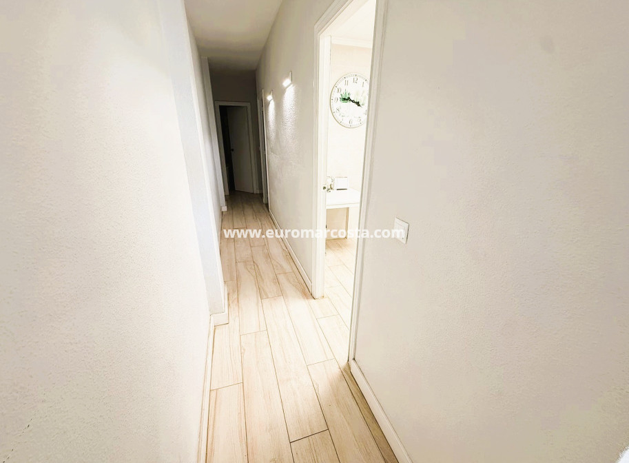 Sale - Apartment / flat - Torrevieja - TORREVIEJA