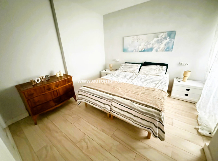 Sale - Apartment / flat - Torrevieja - TORREVIEJA