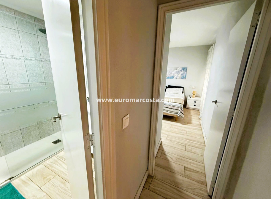Sale - Apartment / flat - Torrevieja - TORREVIEJA