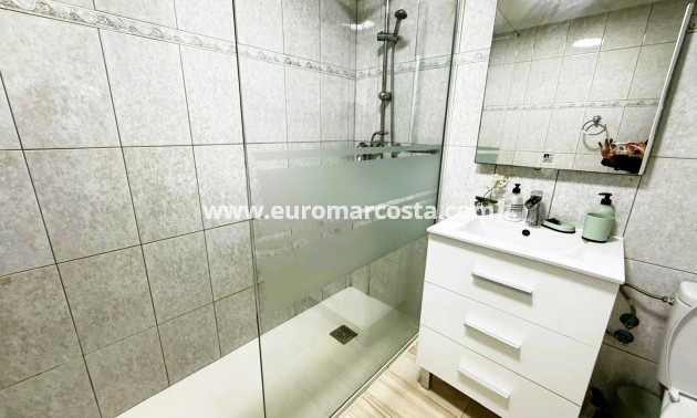 Sale - Apartment / flat - Torrevieja - TORREVIEJA