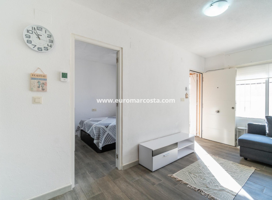 Objekte zum Wiederverkauf - Bungalow - Torrevieja - TORREVIEJA