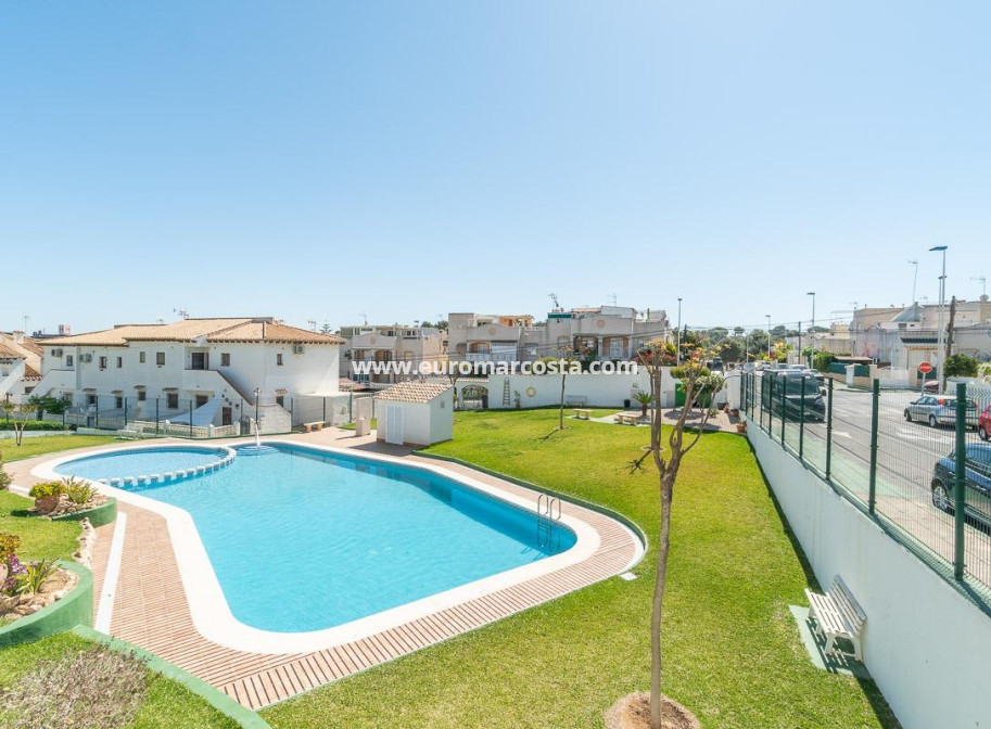 Objekte zum Wiederverkauf - Bungalow - Torrevieja - TORREVIEJA