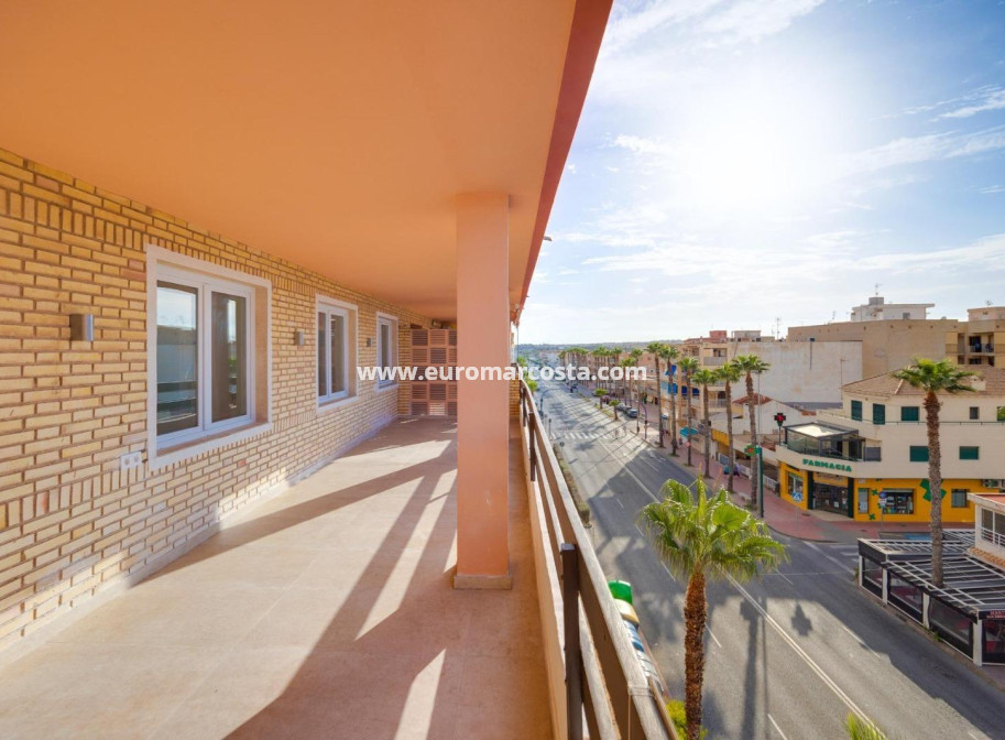 Sale - Apartment / flat - Torrevieja - TORREVIEJA