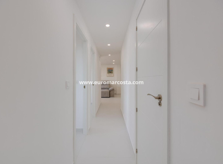 Sale - Apartment / flat - Torrevieja - TORREVIEJA