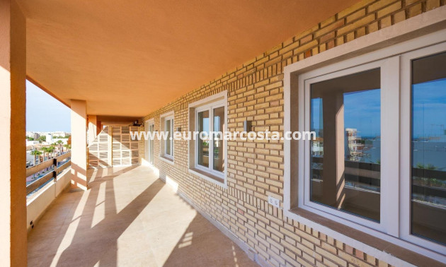 Sale - Apartment / flat - Torrevieja - TORREVIEJA