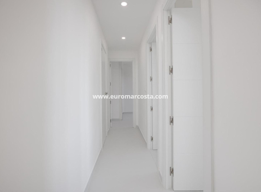 Sale - Apartment / flat - Torrevieja - TORREVIEJA