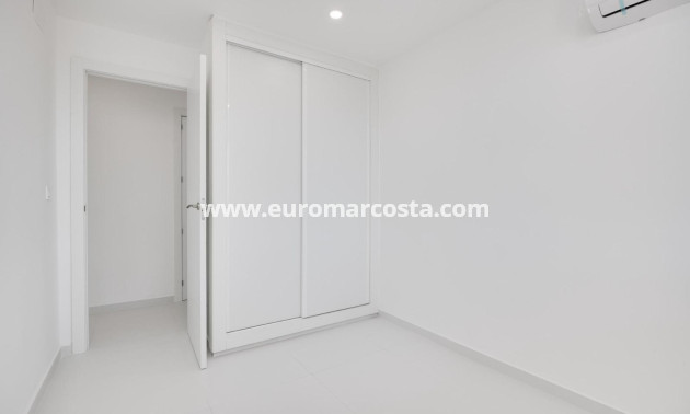 Sale - Apartment / flat - Torrevieja - TORREVIEJA
