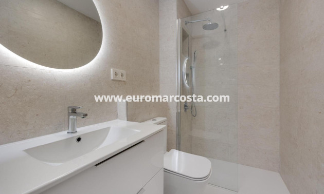 Sale - Apartment / flat - Torrevieja - TORREVIEJA