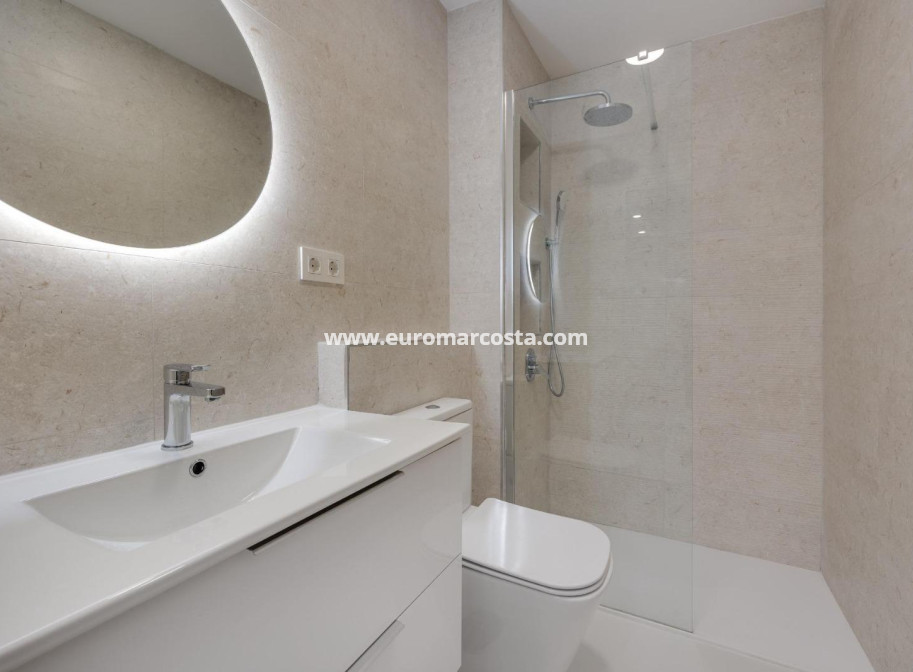 Sale - Apartment / flat - Torrevieja - TORREVIEJA