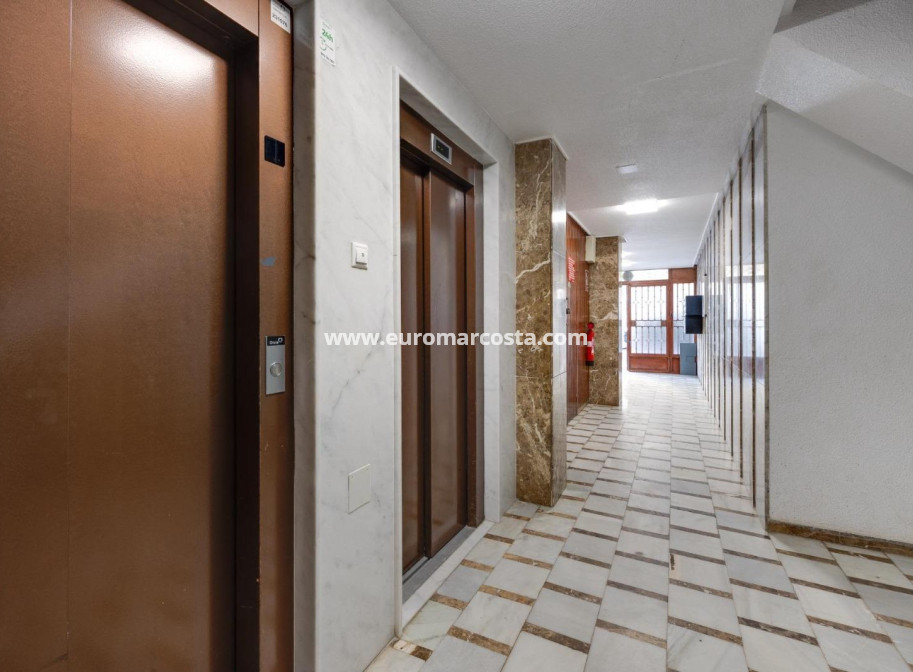 Sale - Apartment / flat - Torrevieja - TORREVIEJA