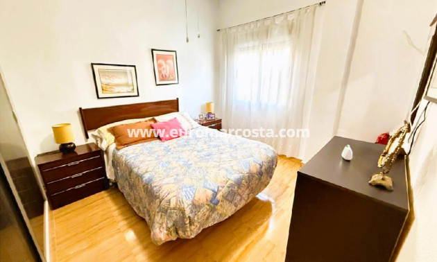 Sale - Casa - San Fulgencio