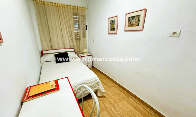 Sale - Casa - San Fulgencio