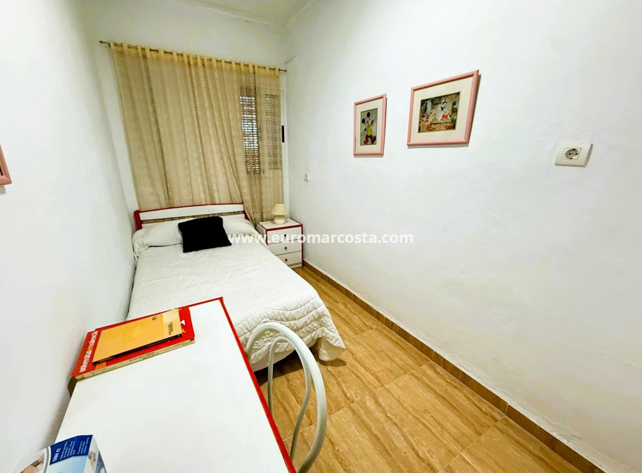 Sale - Casa - San Fulgencio