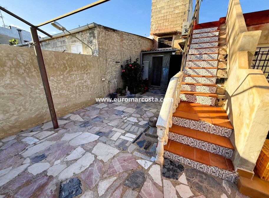 Sale - Casa - San Fulgencio