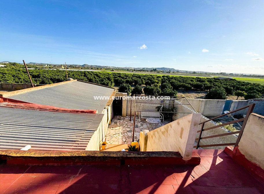 Sale - Casa - San Fulgencio