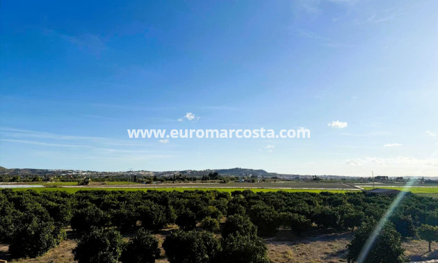 Sale - Casa - San Fulgencio