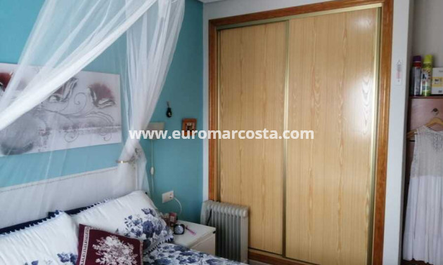 Objekte zum Wiederverkauf - Stadthaus - Daya Vieja