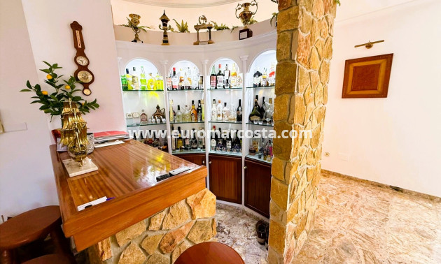 Objekte zum Wiederverkauf - Villa freitstehend - Santa Pola