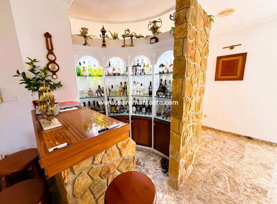 Objekte zum Wiederverkauf - Villa freitstehend - Santa Pola