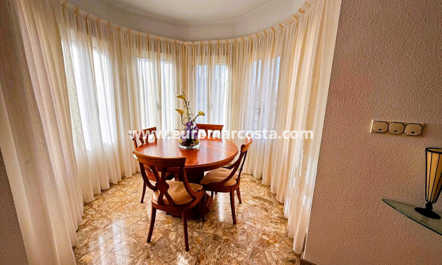 Objekte zum Wiederverkauf - Villa freitstehend - Santa Pola