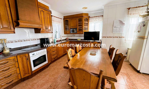 Objekte zum Wiederverkauf - Villa freitstehend - Santa Pola