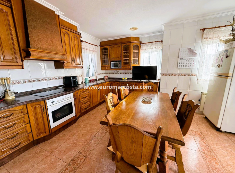 Objekte zum Wiederverkauf - Villa freitstehend - Santa Pola