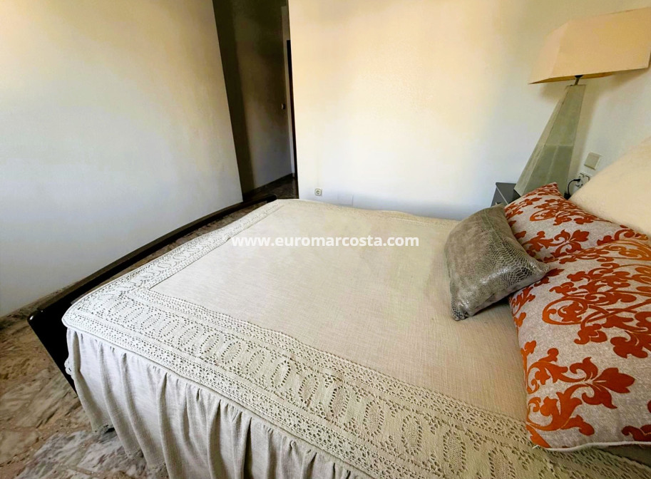 Objekte zum Wiederverkauf - Villa freitstehend - Santa Pola