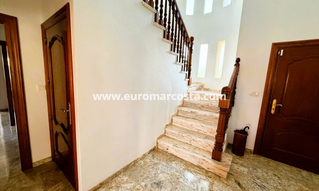 Objekte zum Wiederverkauf - Villa freitstehend - Santa Pola