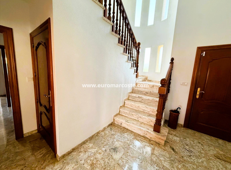 Objekte zum Wiederverkauf - Villa freitstehend - Santa Pola