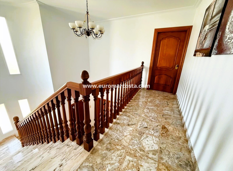 Objekte zum Wiederverkauf - Villa freitstehend - Santa Pola