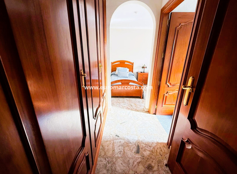 Objekte zum Wiederverkauf - Villa freitstehend - Santa Pola