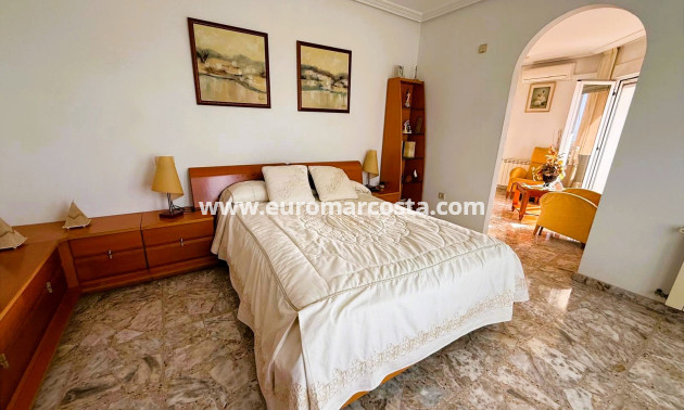 Objekte zum Wiederverkauf - Villa freitstehend - Santa Pola