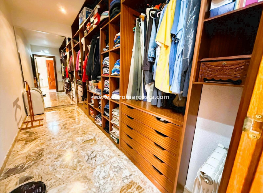 Objekte zum Wiederverkauf - Villa freitstehend - Santa Pola