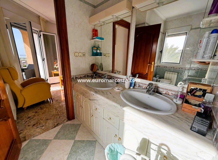 Objekte zum Wiederverkauf - Villa freitstehend - Santa Pola