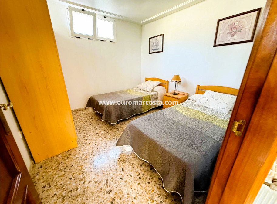 Objekte zum Wiederverkauf - Villa freitstehend - Santa Pola