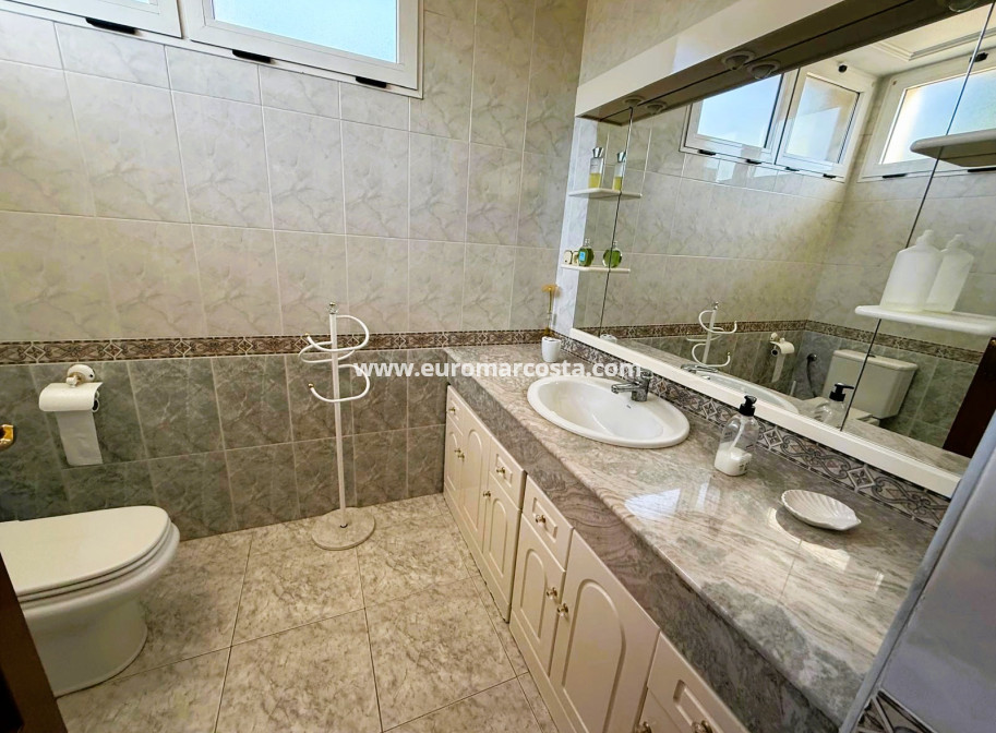 Objekte zum Wiederverkauf - Villa freitstehend - Santa Pola