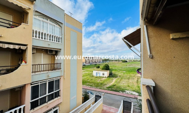 Sale - Apartment / flat - La Mata - TORREVIEJA