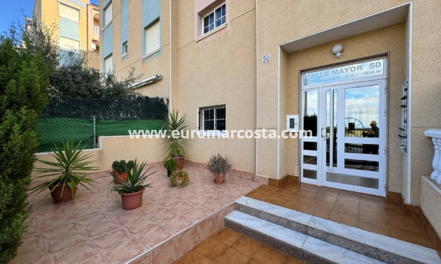 Sale - Apartment / flat - La Mata - TORREVIEJA