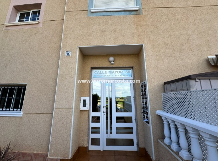 Sale - Apartment / flat - La Mata - TORREVIEJA