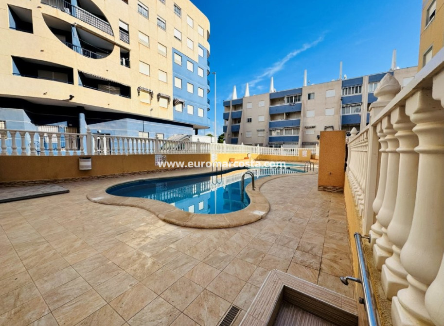 Sale - Apartment / flat - La Mata - TORREVIEJA