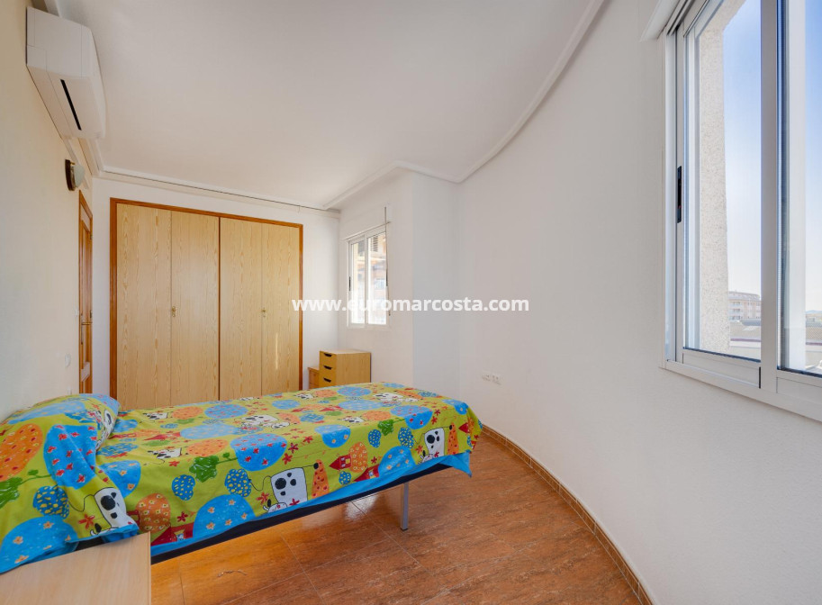 Venta - Apartamento / piso - Torrevieja - TORREVIEJA